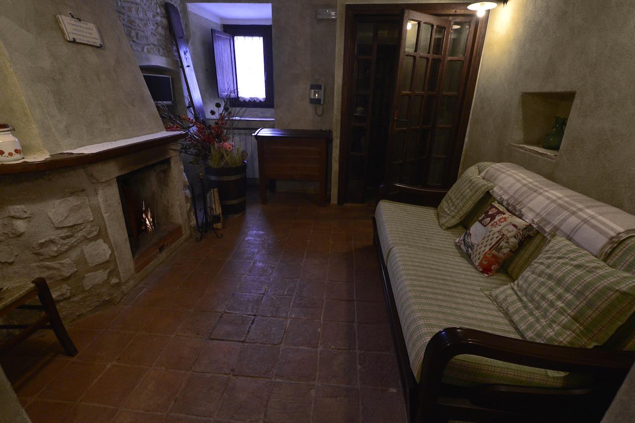 Robur Marsorum Albergo Diffuso Рокка-ди-Меццо Номер фото